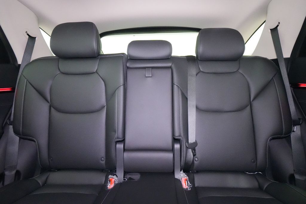 2026 Genesis GV70
