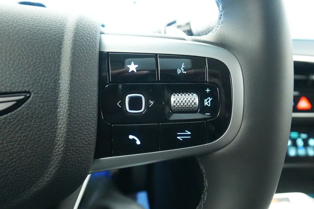2026 Genesis GV70
