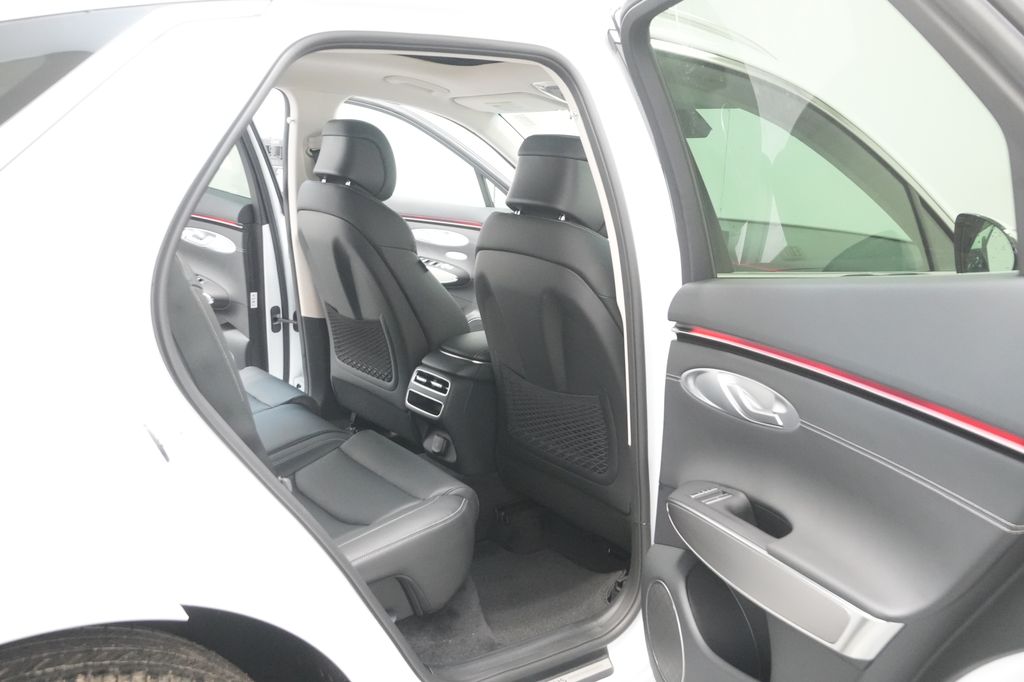 2026 Genesis GV70