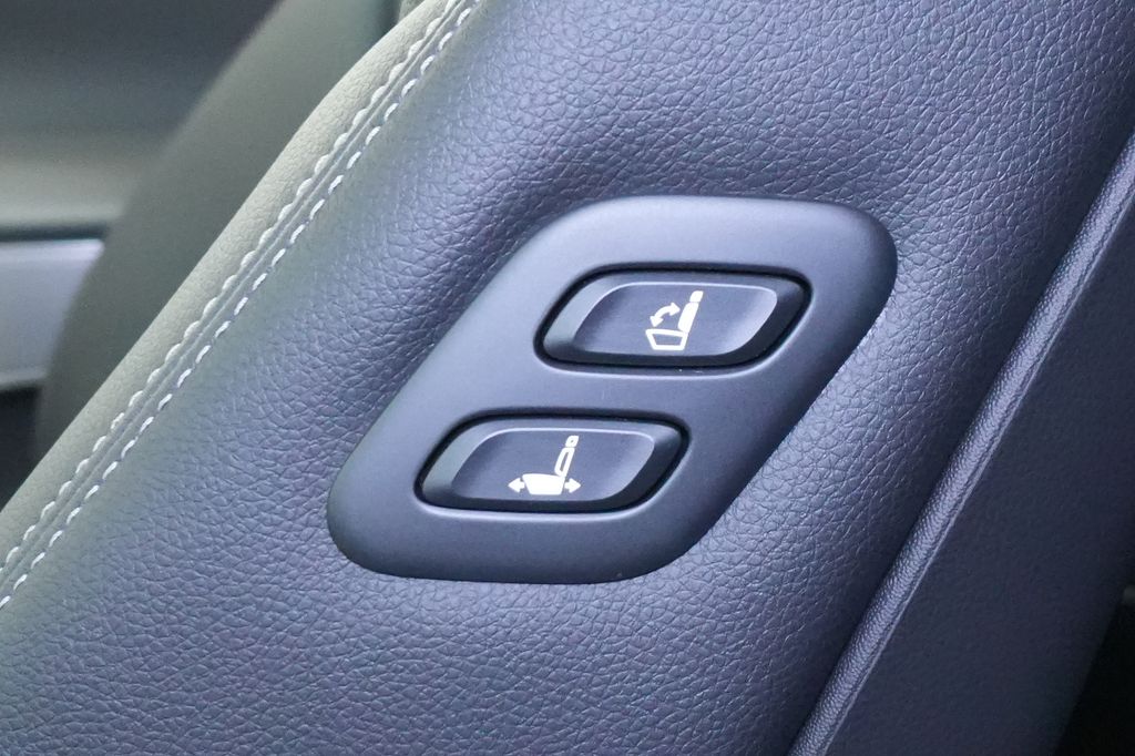 2026 Genesis GV70