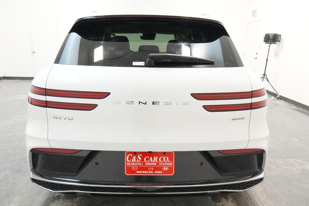 2026 Genesis GV70