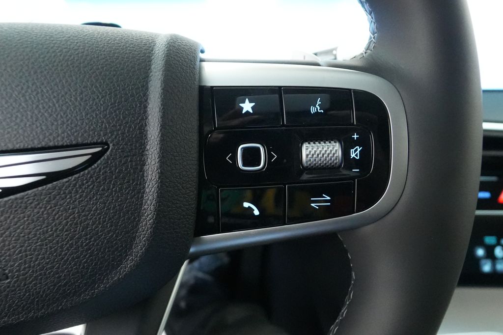 2026 Genesis GV70