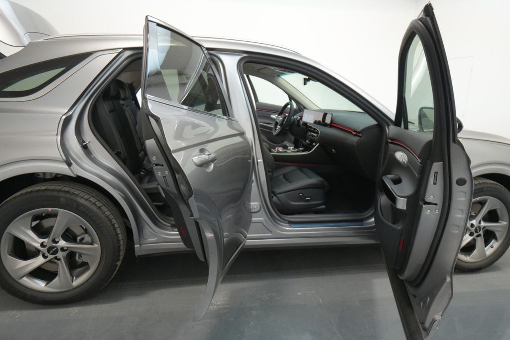 2026 Genesis GV70