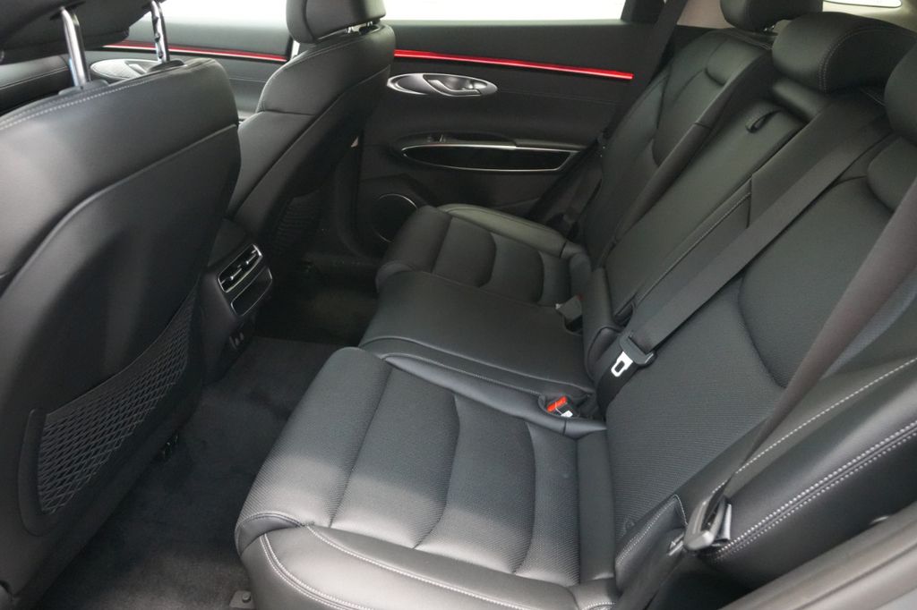 2026 Genesis GV70