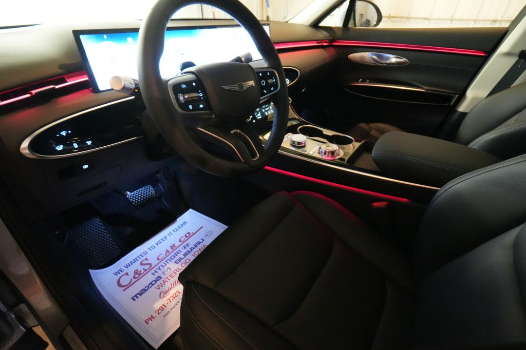 2026 Genesis GV70
