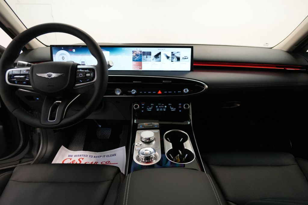 2026 Genesis GV70