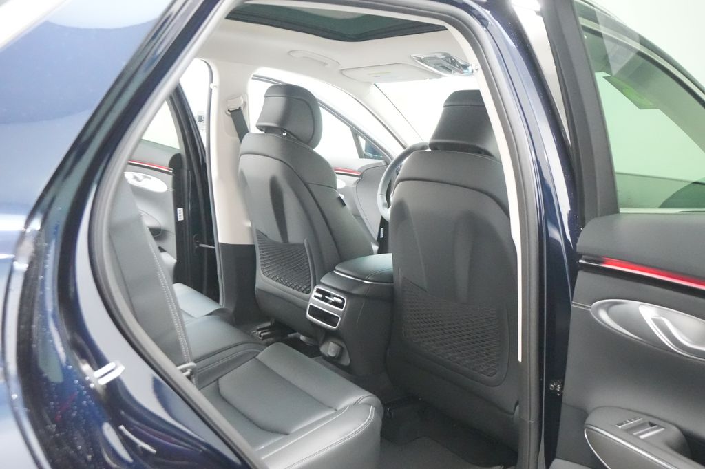 2026 Genesis GV70