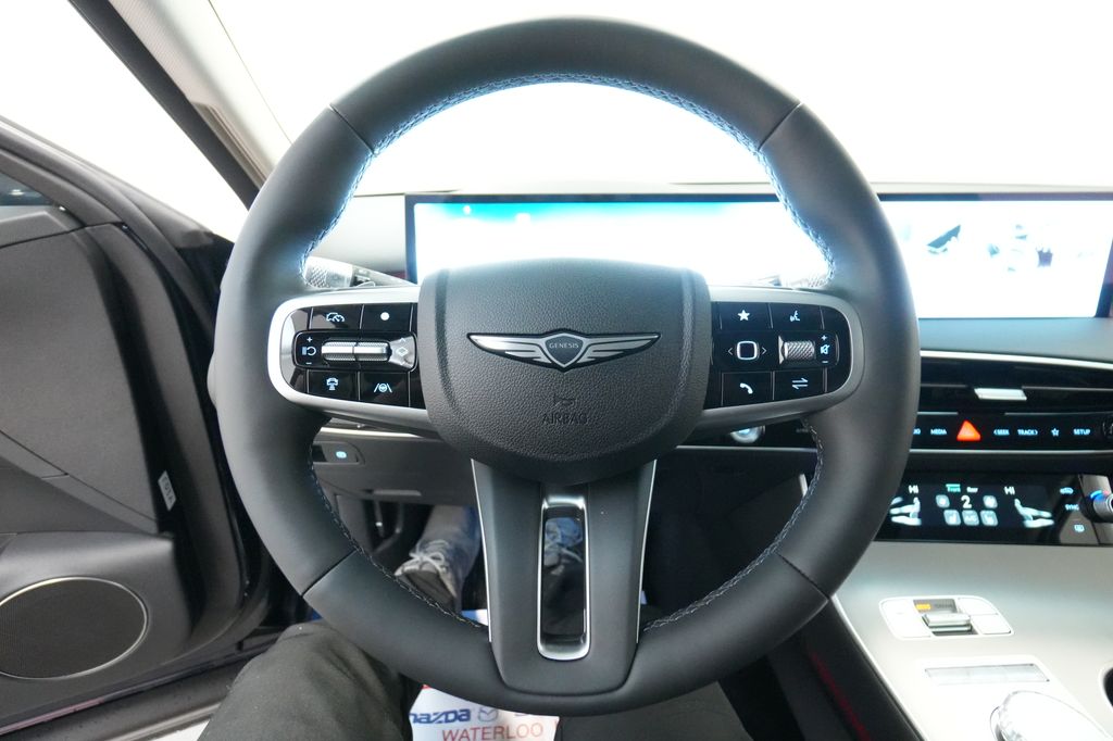 2026 Genesis GV70