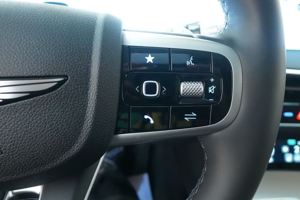 2026 Genesis GV70