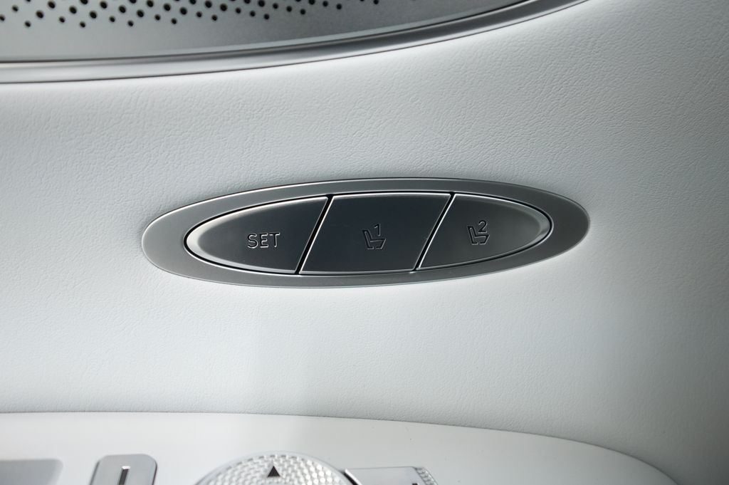 2026 Genesis GV70