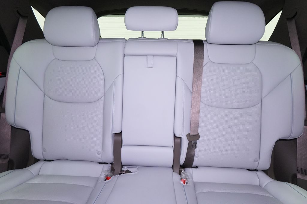 2026 Genesis GV70