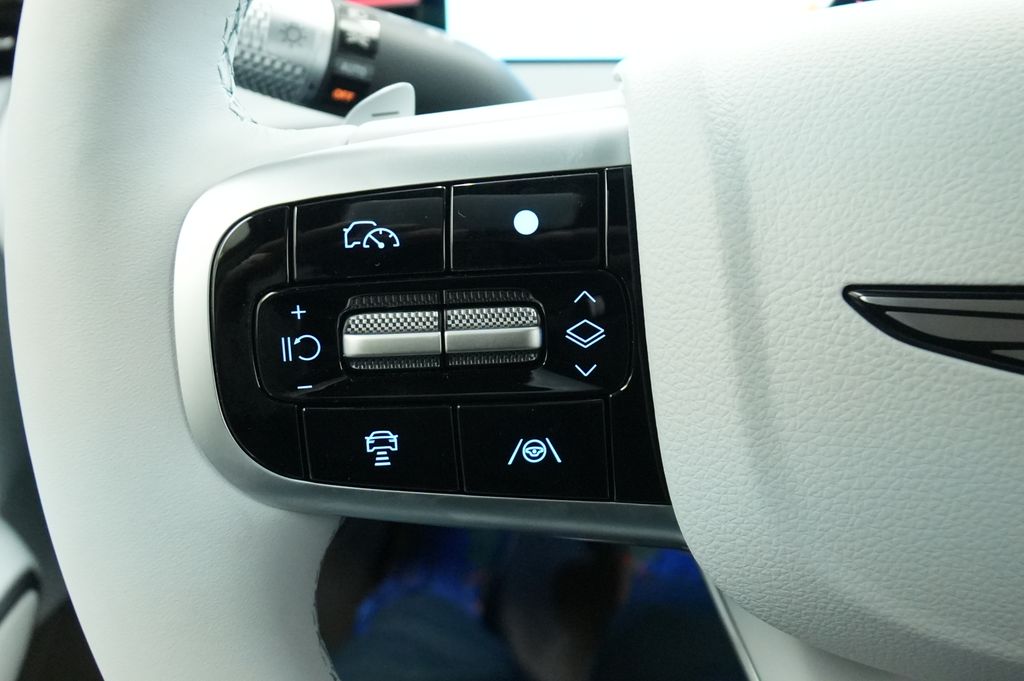 2026 Genesis GV70