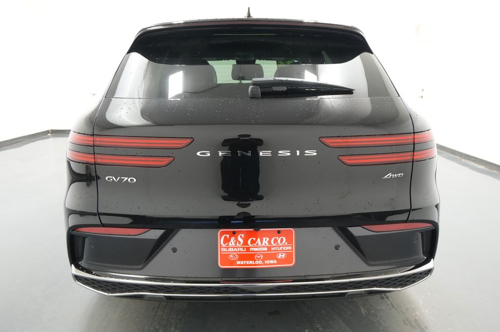 2026 Genesis GV70