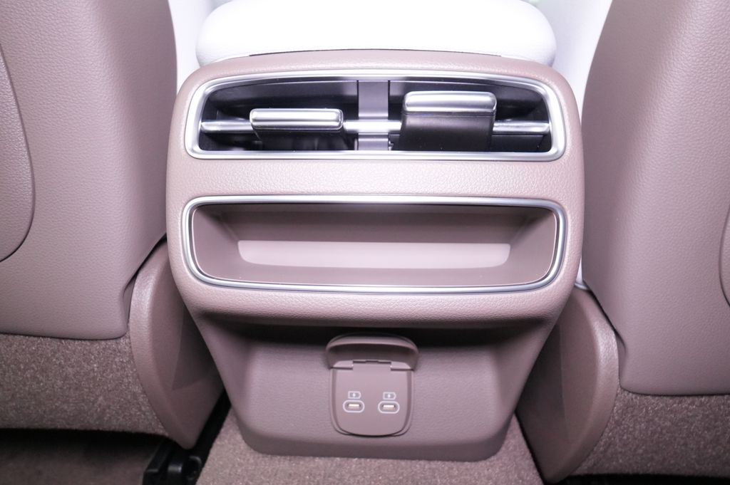 2026 Genesis GV70