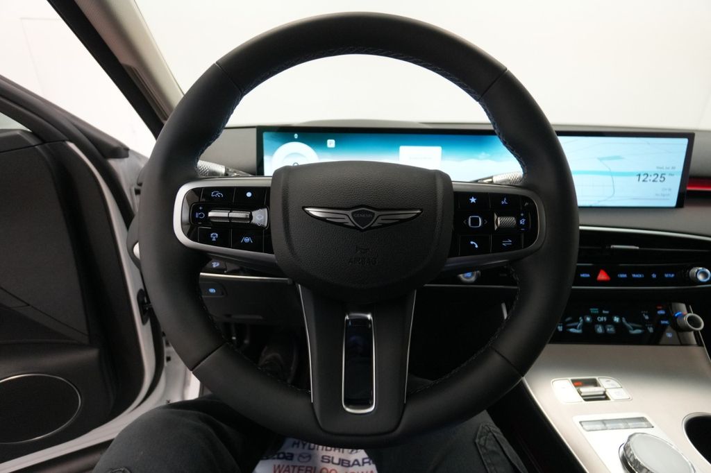 2026 Genesis GV70