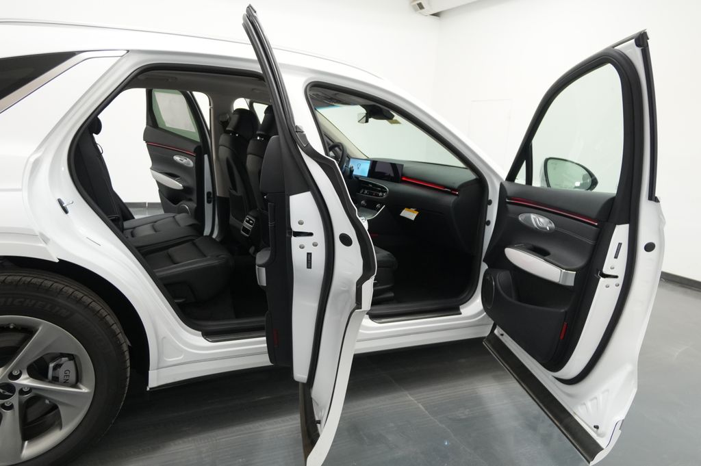 2026 Genesis GV70