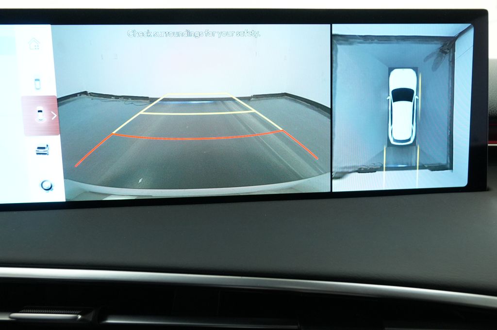 2026 Genesis GV70