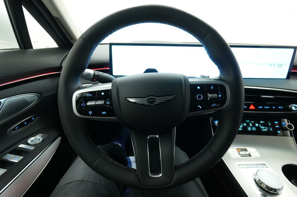 2026 Genesis GV70