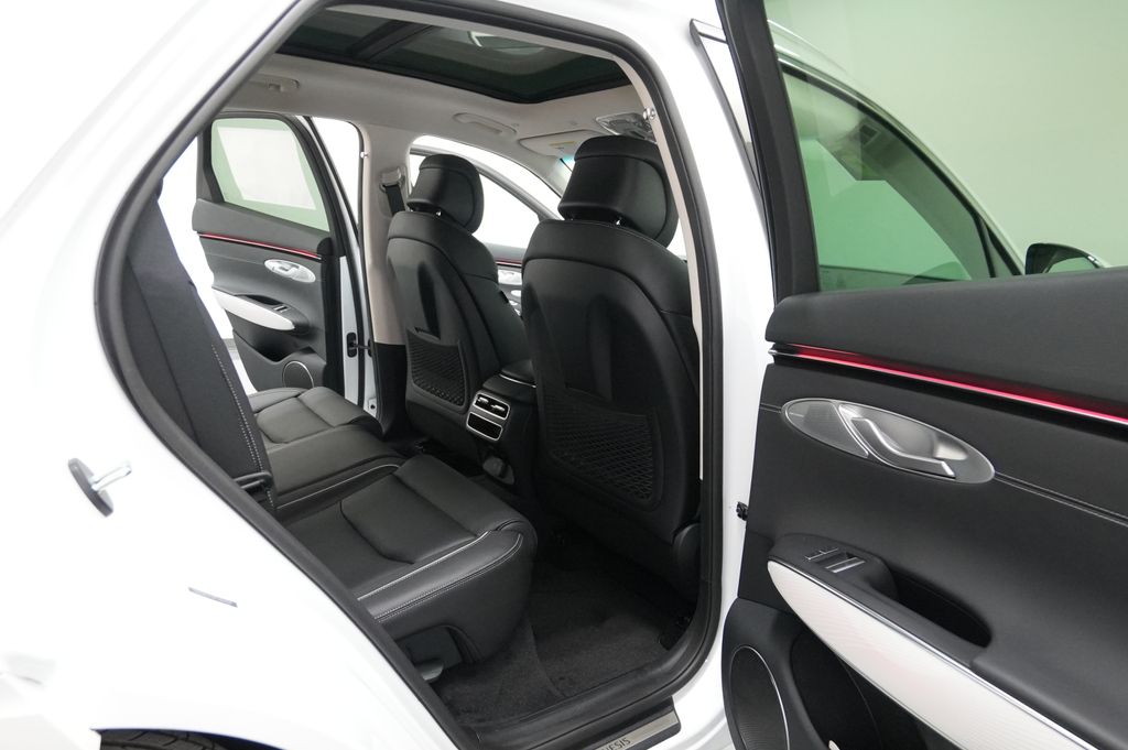 2026 Genesis GV70