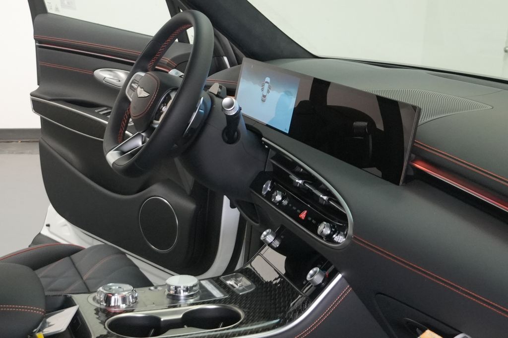 2026 Genesis GV70
