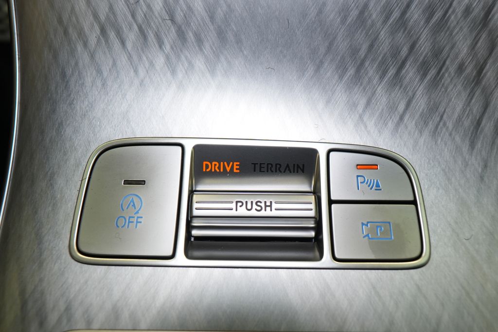 2026 Genesis GV70
