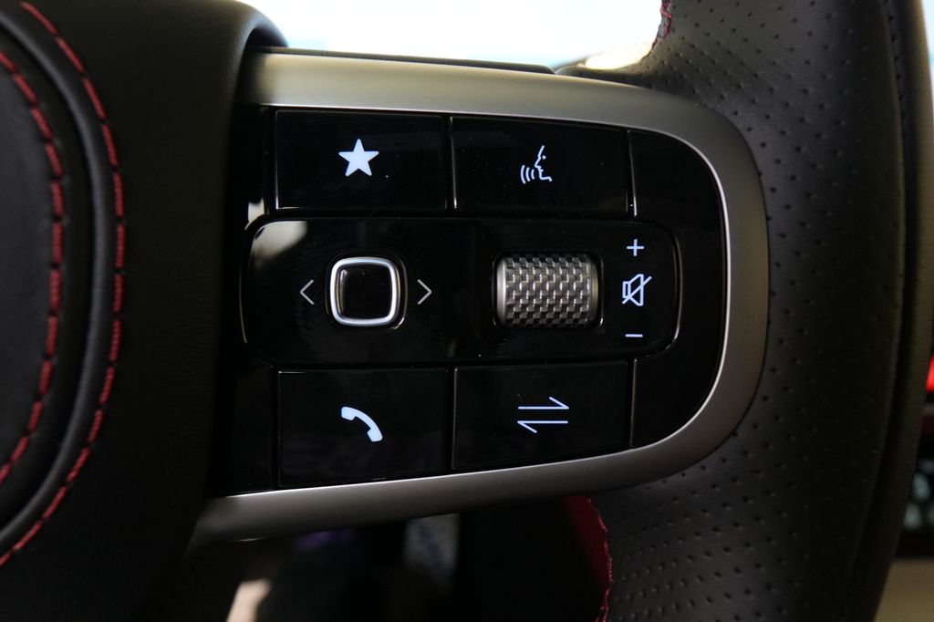 2026 Genesis GV70
