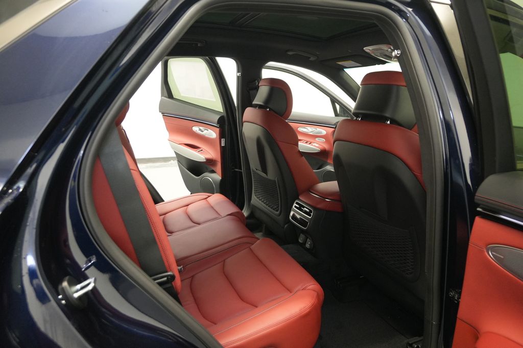 2026 Genesis GV70