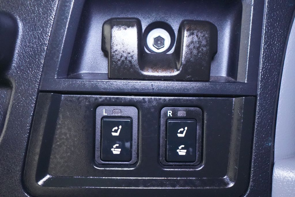 2013 Toyota Sequoia