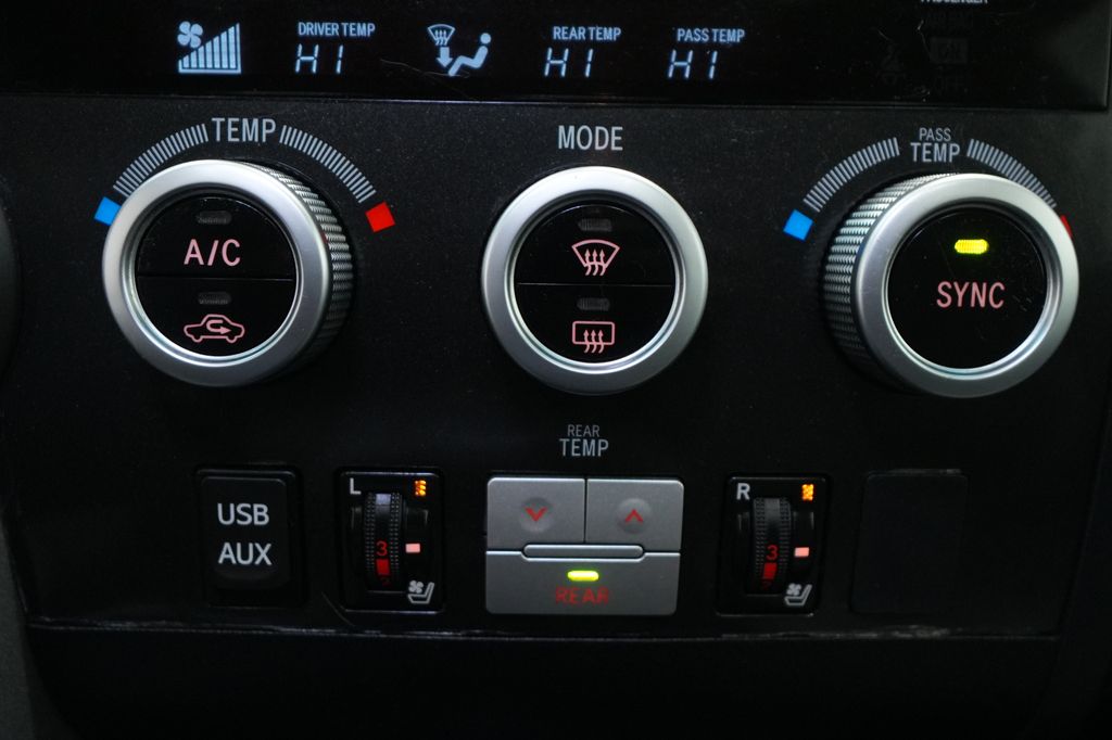 2013 Toyota Sequoia