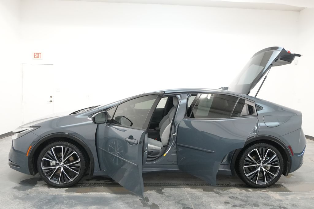 2024 Toyota Prius