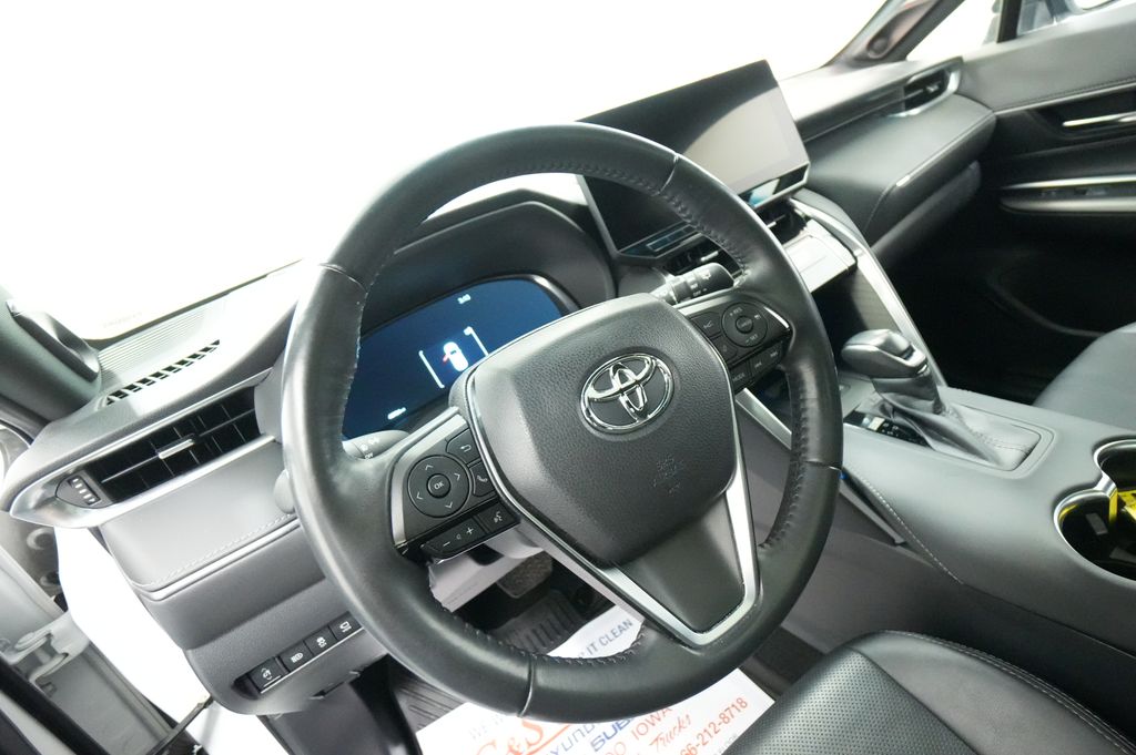 2023 Toyota Venza
