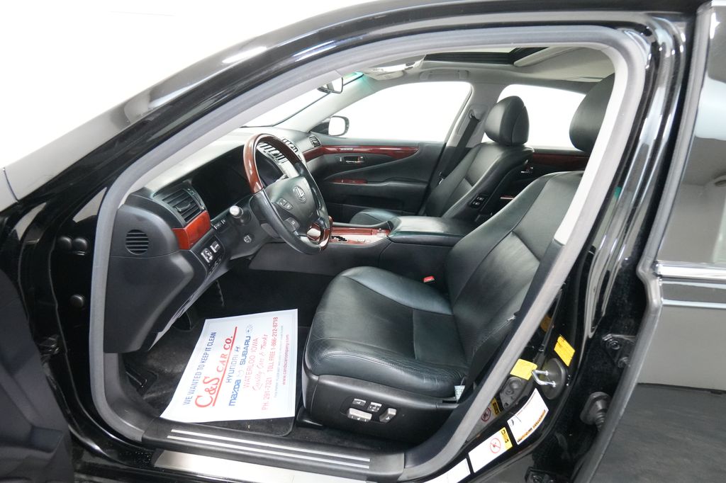 2011 Lexus LS