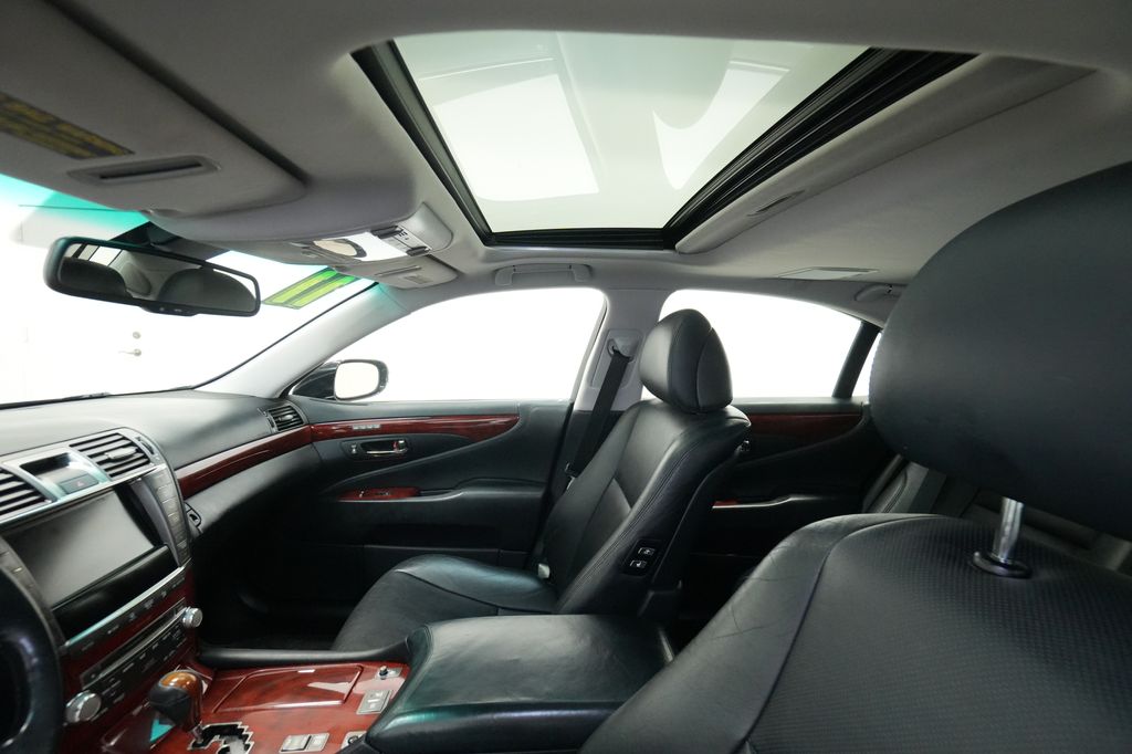 2011 Lexus LS
