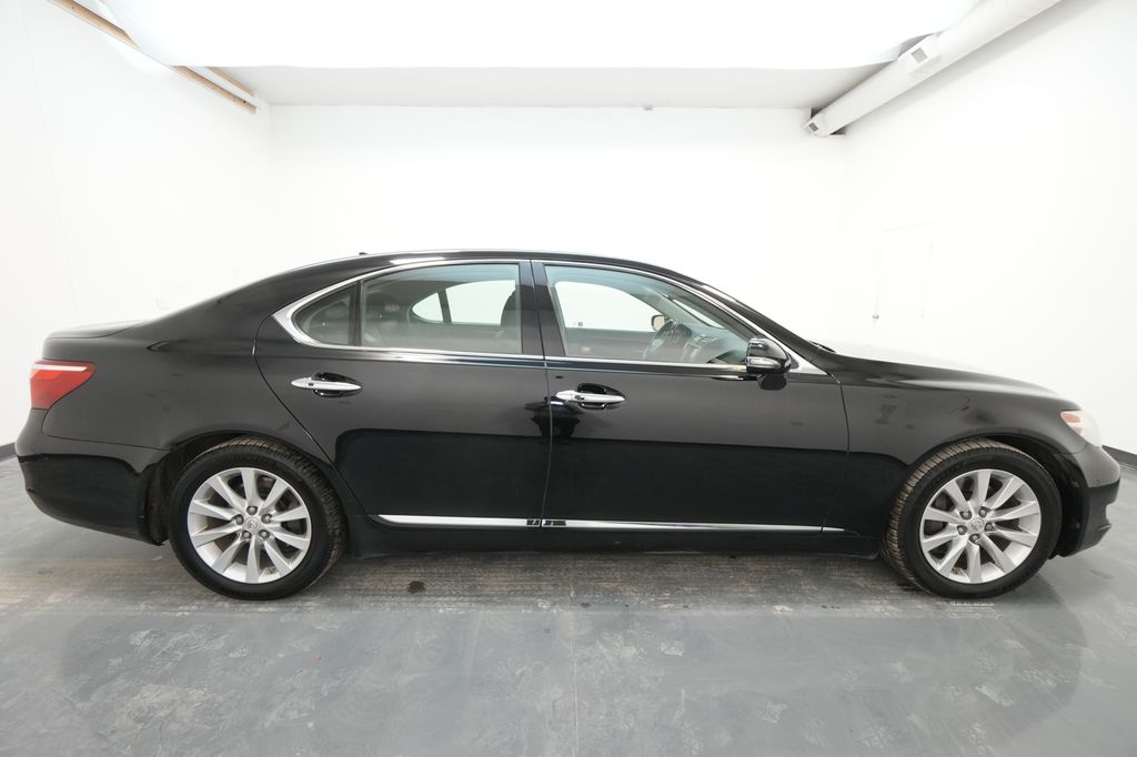 2011 Lexus LS