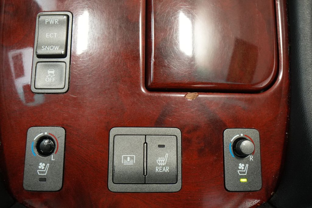 2011 Lexus LS