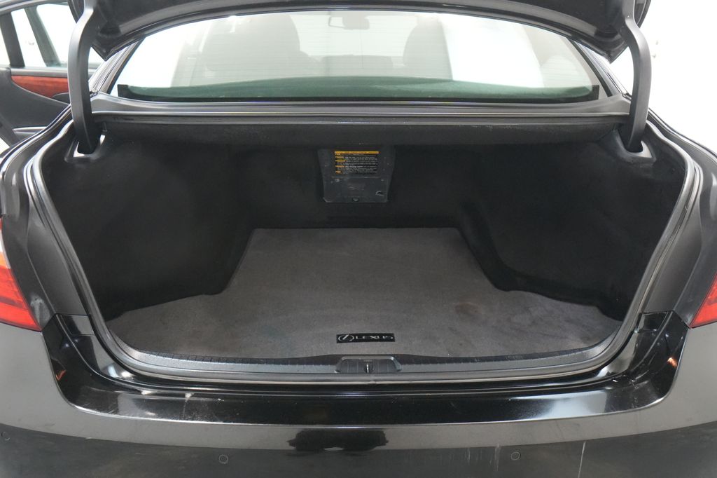 2011 Lexus LS