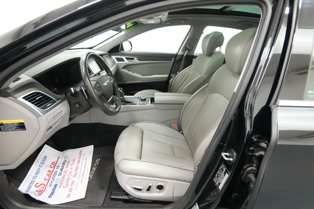 2015 Hyundai Genesis