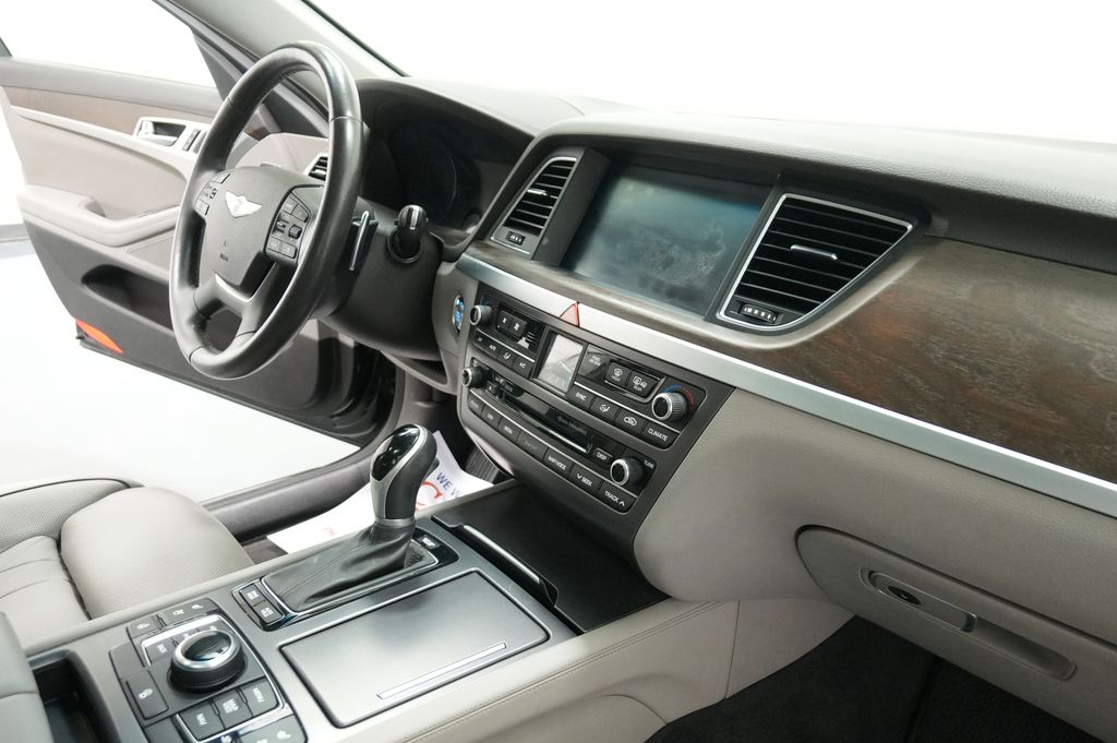 2015 Hyundai Genesis
