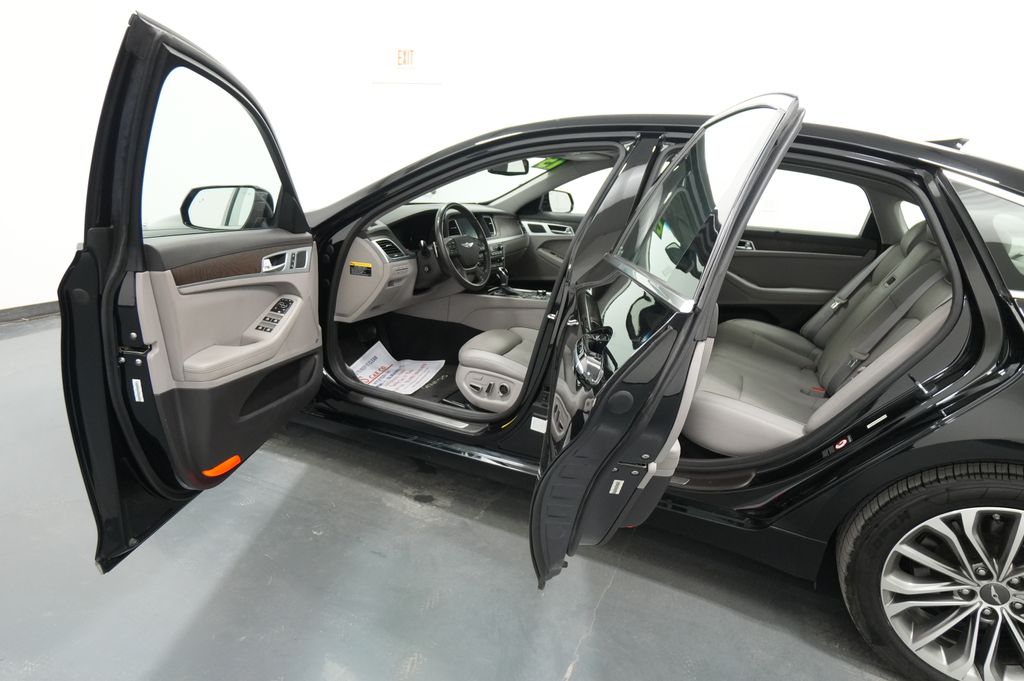 2015 Hyundai Genesis