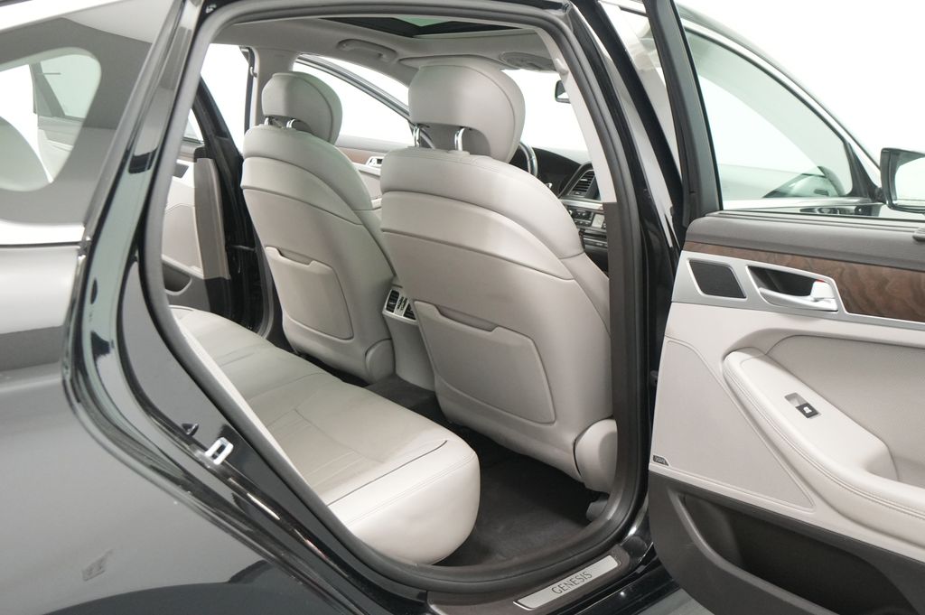 2015 Hyundai Genesis
