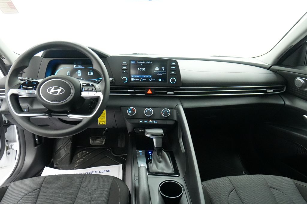 2024 Hyundai Elantra