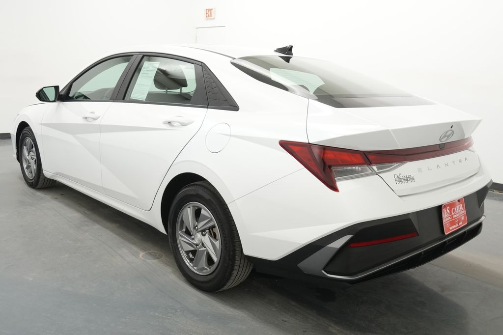 2024 Hyundai Elantra