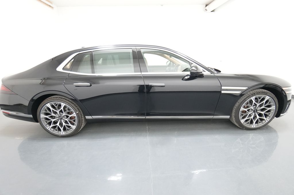 2026 Genesis G90