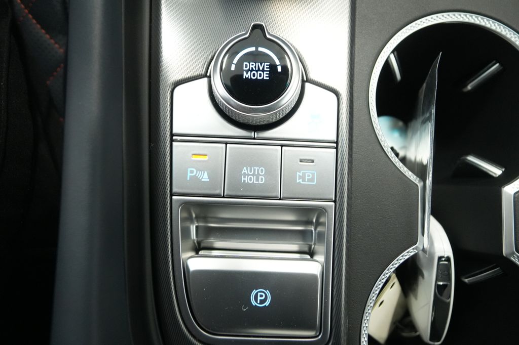 2026 Genesis G70