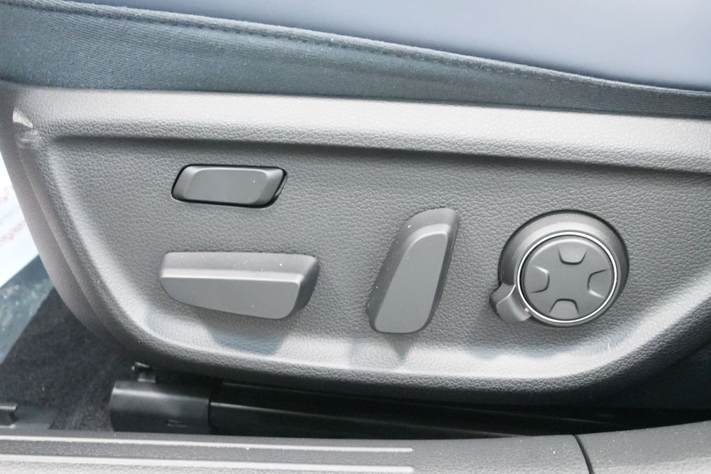 2026 Genesis G70