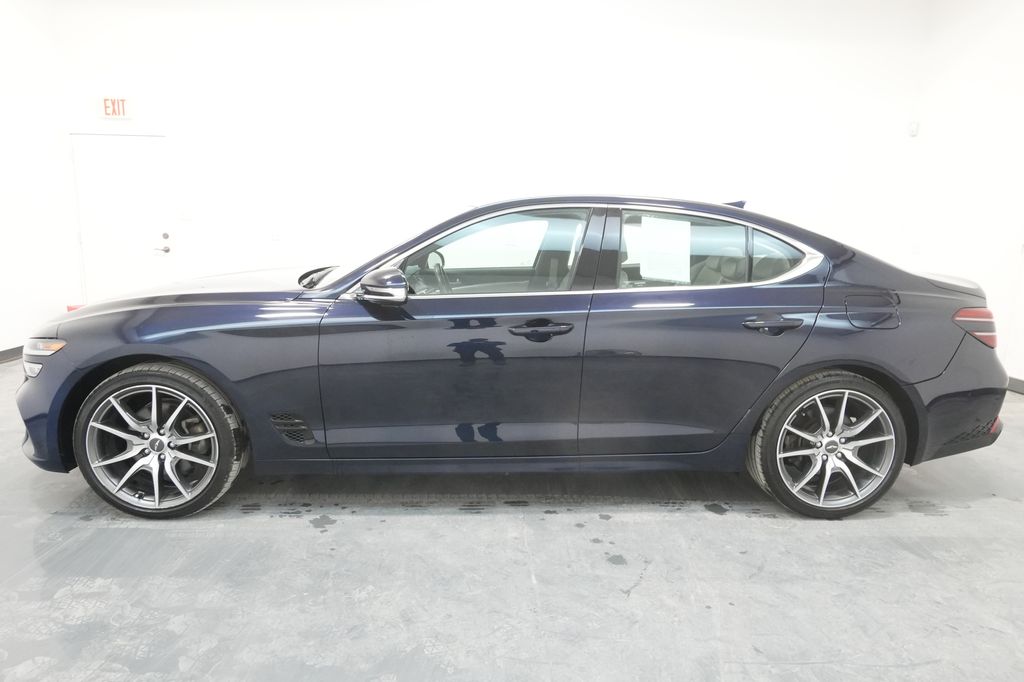 2023 Genesis G70