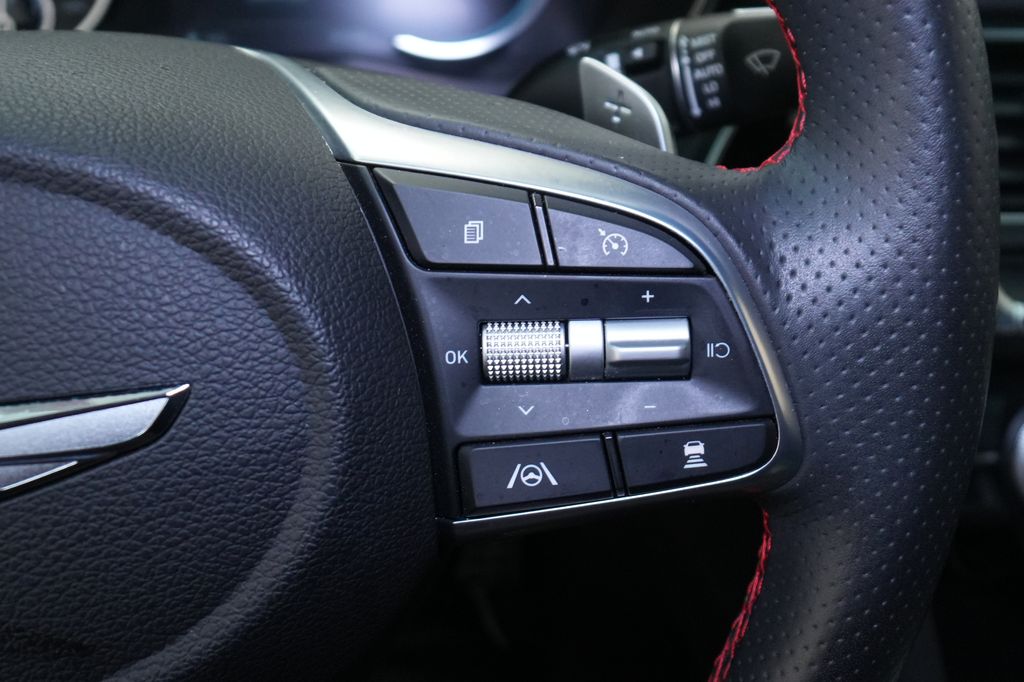 2023 Genesis G70