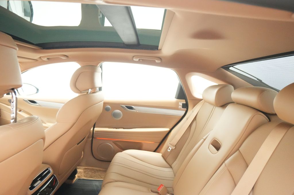 2025 Genesis G80