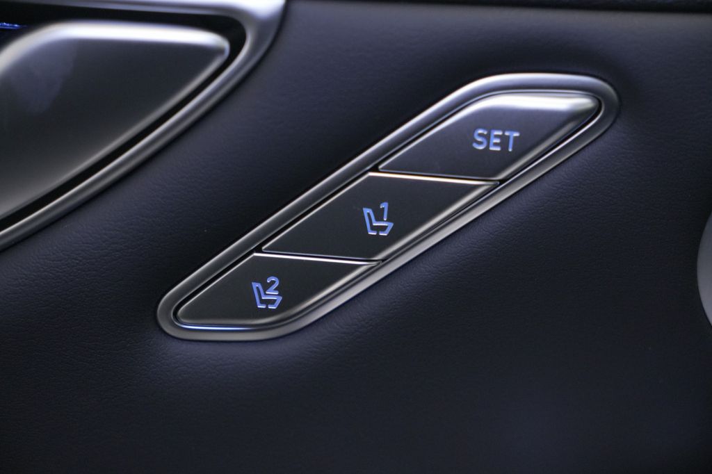 2025 Genesis G80
