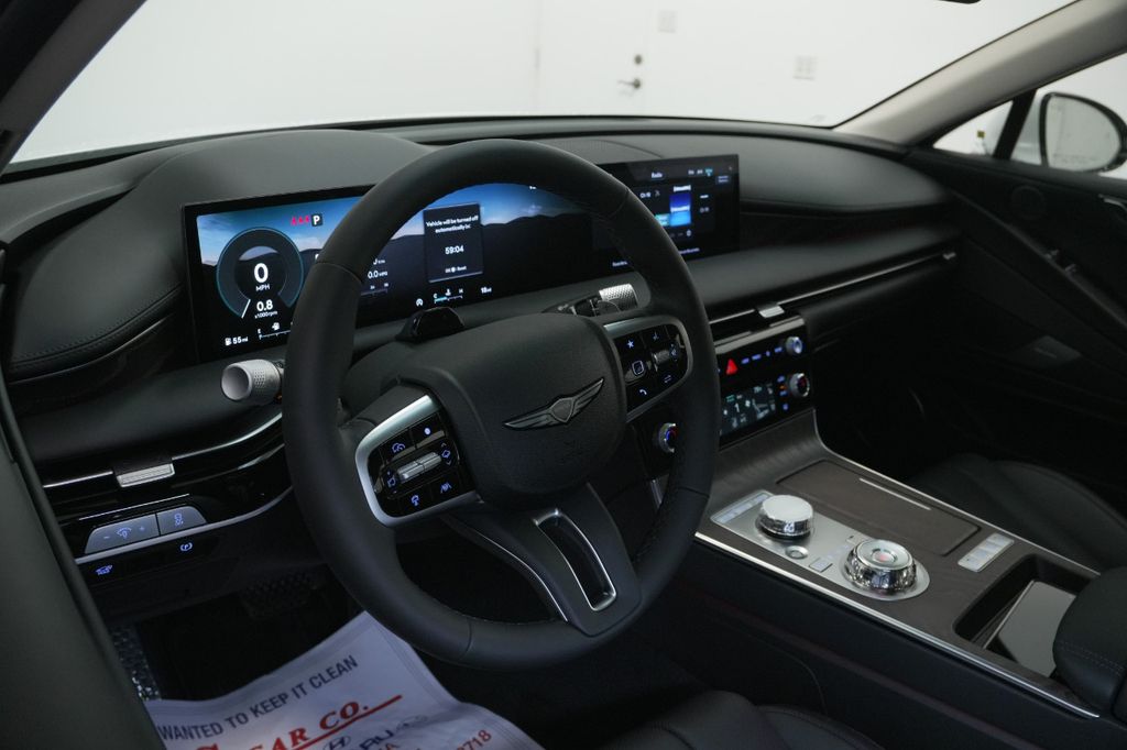 2025 Genesis G80